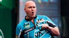 Cross wins Dutch Masters after Bunting battle