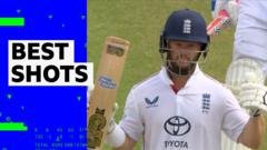 Duckett makes half century as England start well in reply to India