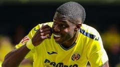 Everton sign Villarreal striker Barry for £27m